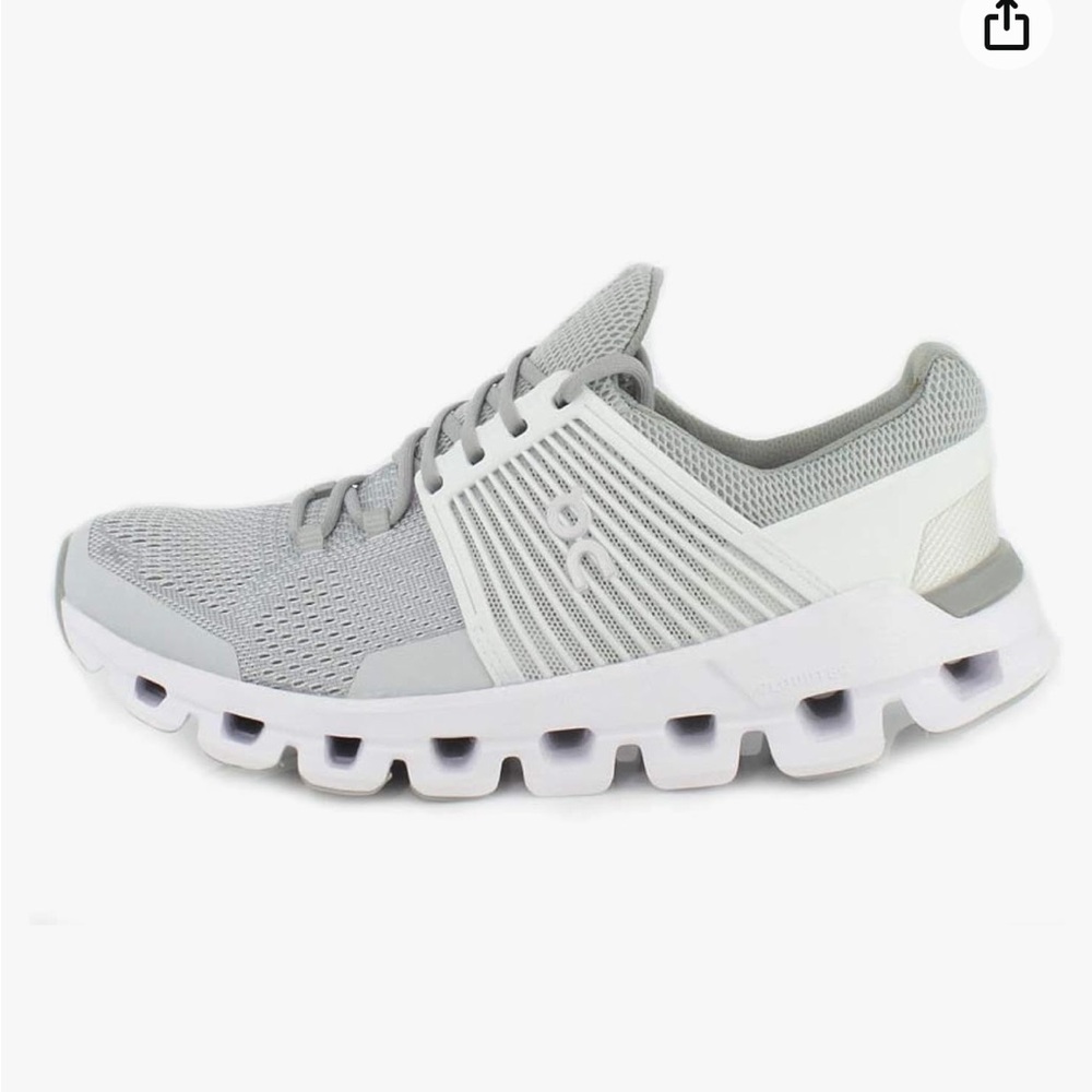 On Running Women’s Cloudswift Sneakers in Glacier/White